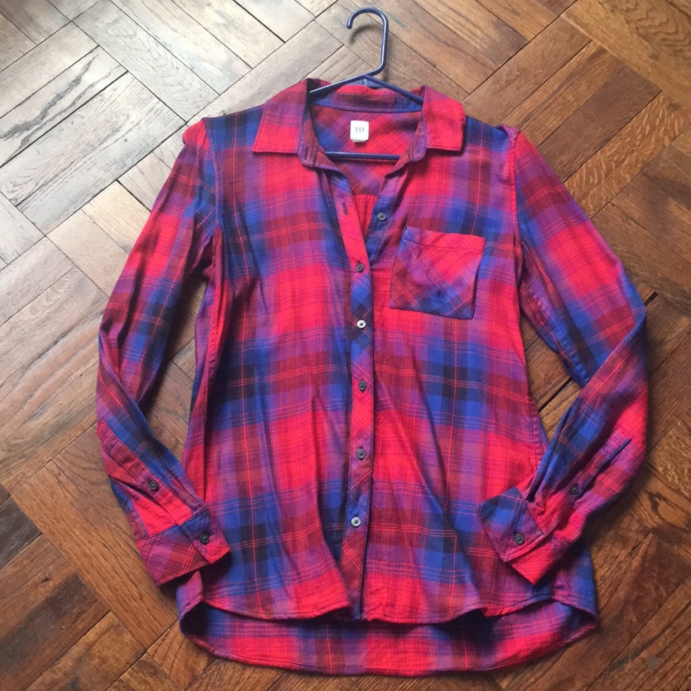 Gap button down flannel top